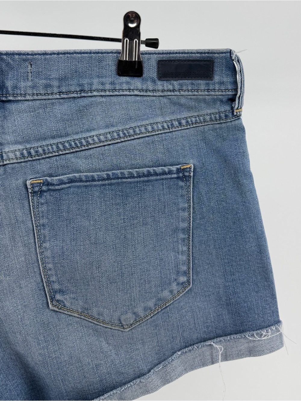 Abercrombie & Fitch Medium Wash Low Rise Denim Shorts, Women's 29 - Picture 3 of 7